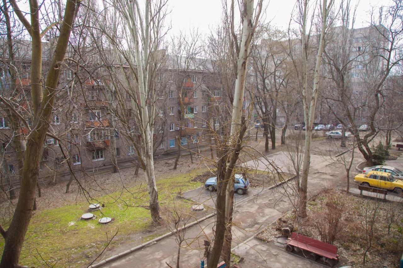 Semi Luxury Apt On Yatsenka 8 Near Intourist Hotel Zaporizhia エクステリア 写真